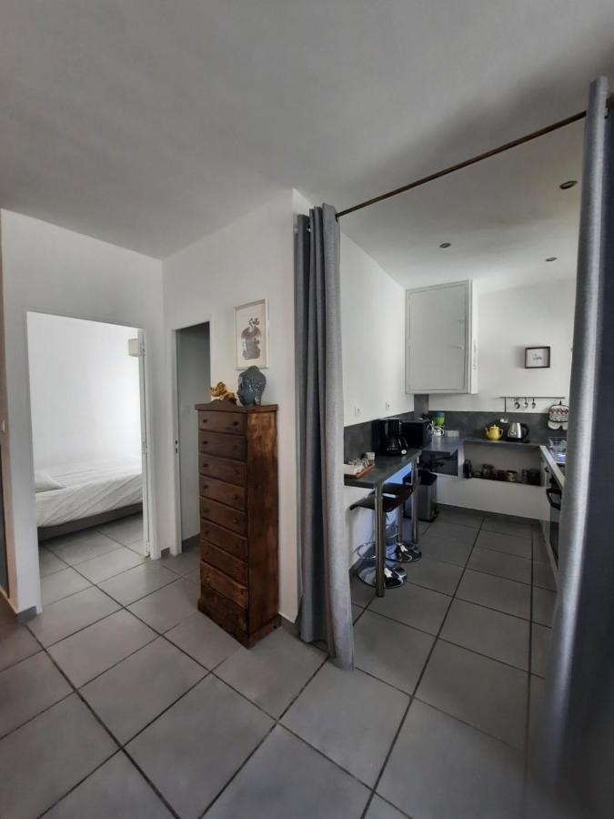 Agreable Appartement T2 Proche Centre Nimes Luaran gambar